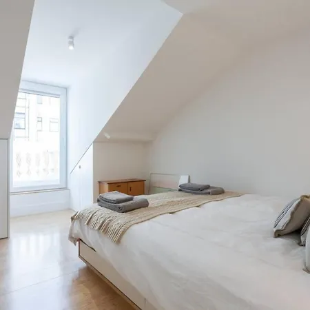 New! High Standard With Terrace-Amazing River View Lissabon