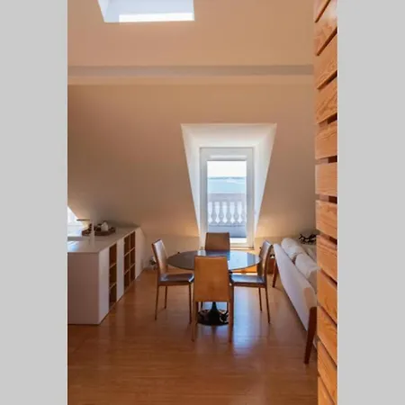 New! High Standard With Terrace-Amazing River View * Lisbon